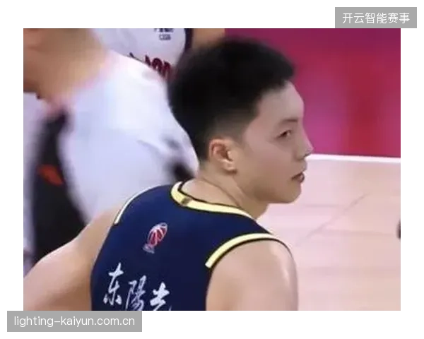 胡明轩季后赛状态强势反弹，其末节关键得分能力成为广东队重要战术支点